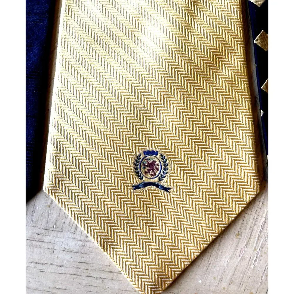 VTG 90s Tommy Hilfiger Silk Ties Neckties Navy Blue Gold Crest Logo USA Lot Of 3